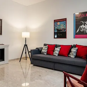 Apartment Caliph House 128, Bari